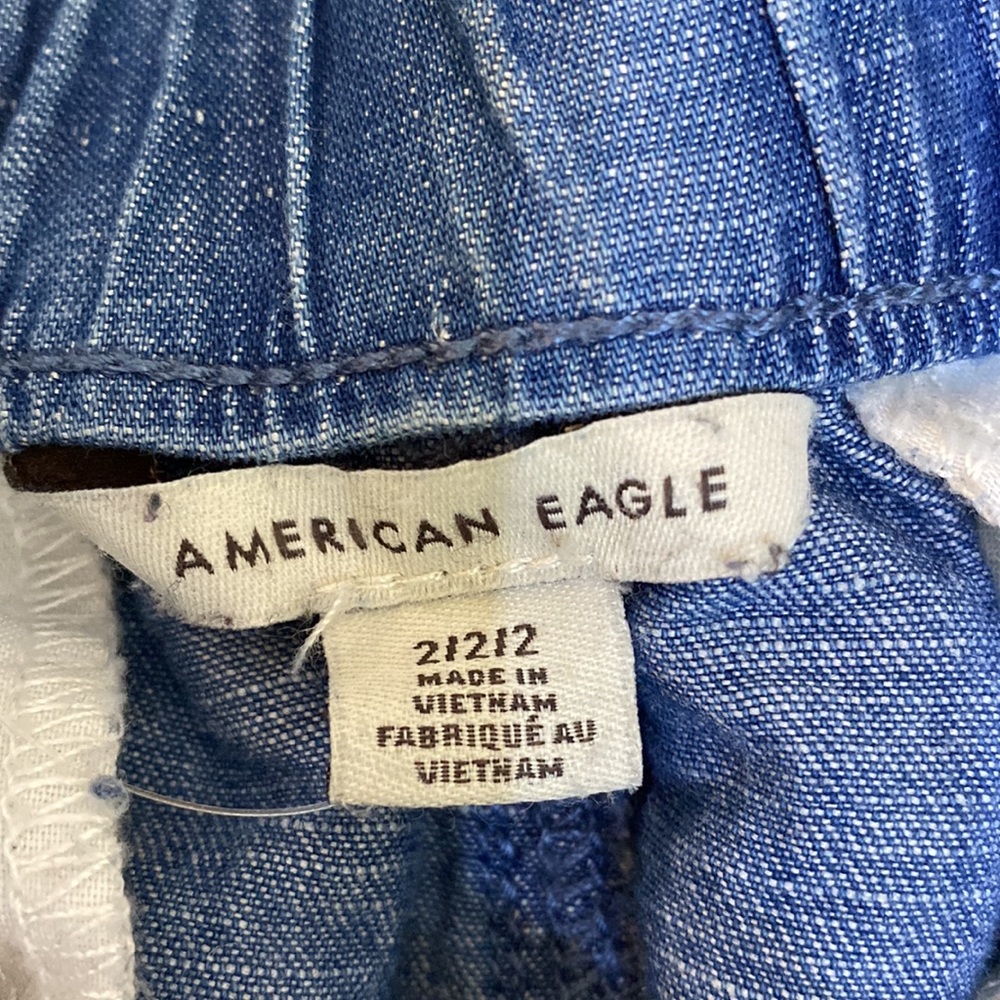 American Eagle shorts - Picture 2 of 3